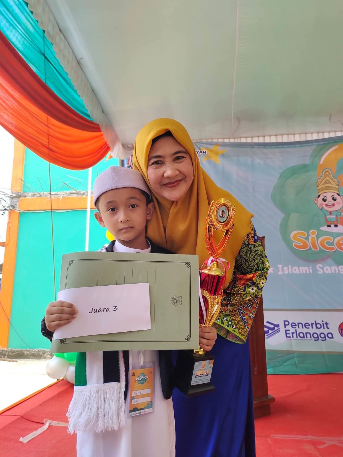 Sertifikat Wisuda
